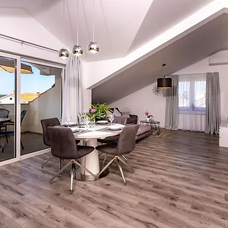 Apartment Mladenka 2 Barbat na Rabu