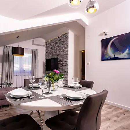 Apartment Mladenka 2