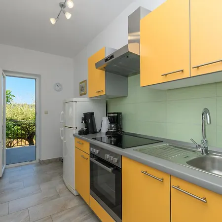 Apartment Mladenka 2