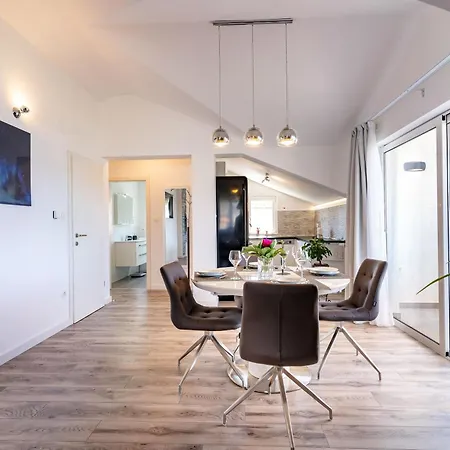 Apartment Mladenka 2